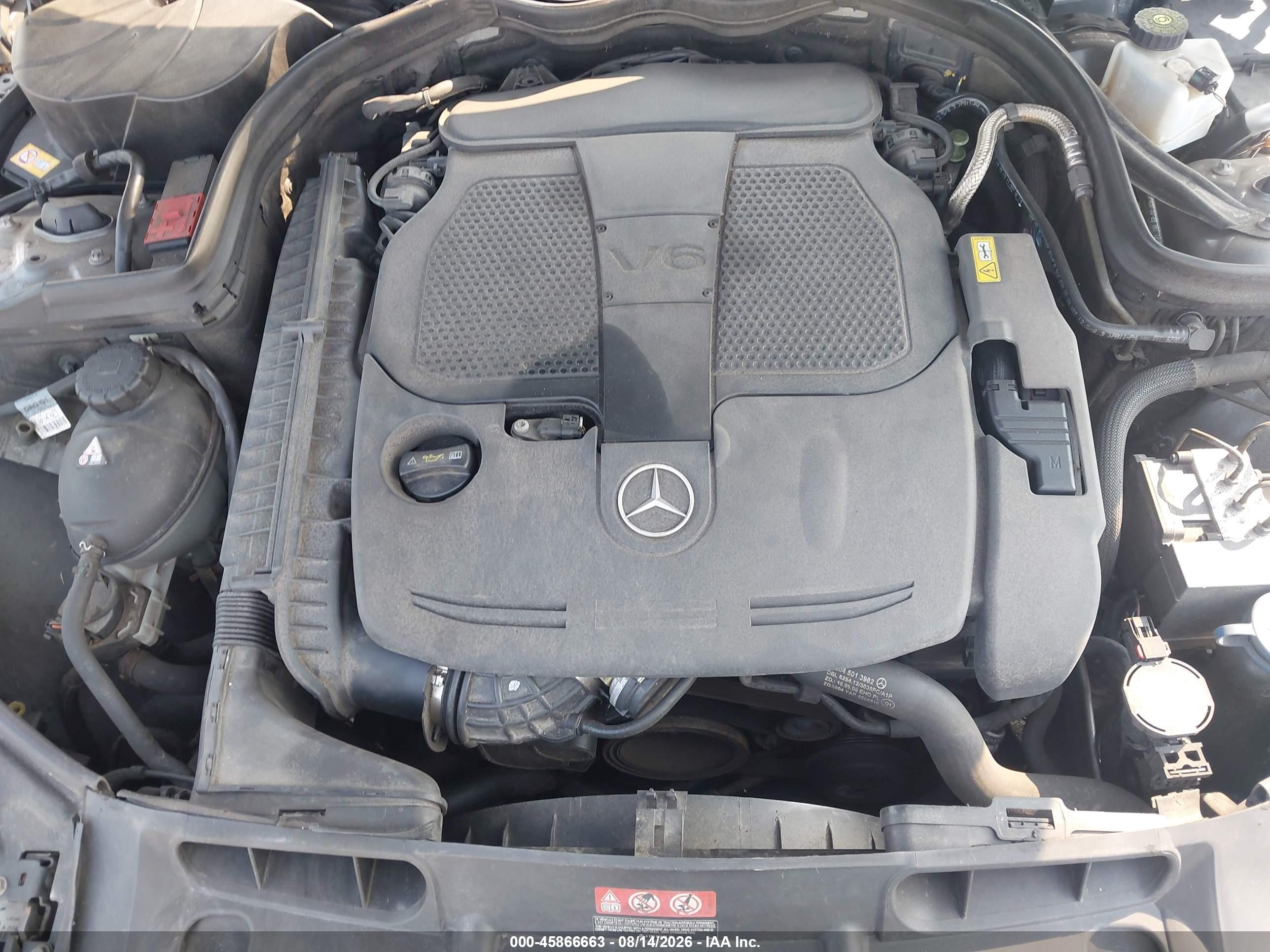 2013 Mercedes-benz C 300 Sport 4matic Silver vin: WDDGF8AB4DA786161