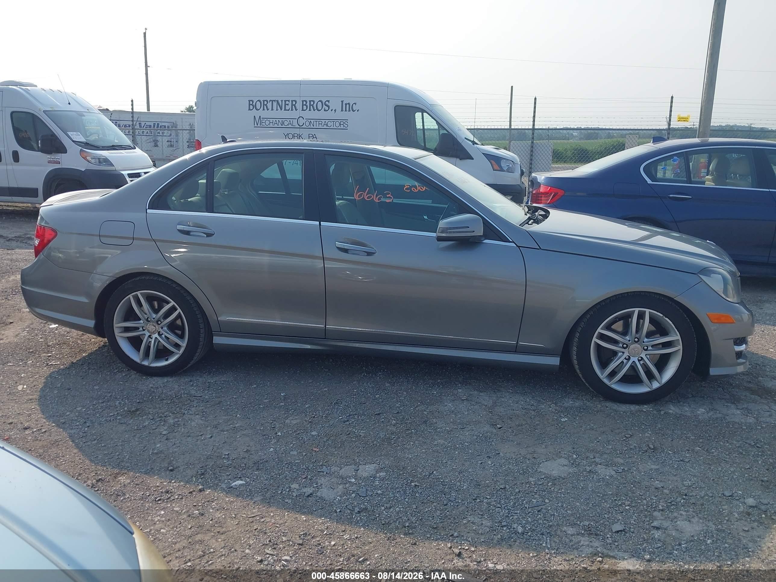 2013 Mercedes-benz C 300 Sport 4matic Silver vin: WDDGF8AB4DA786161