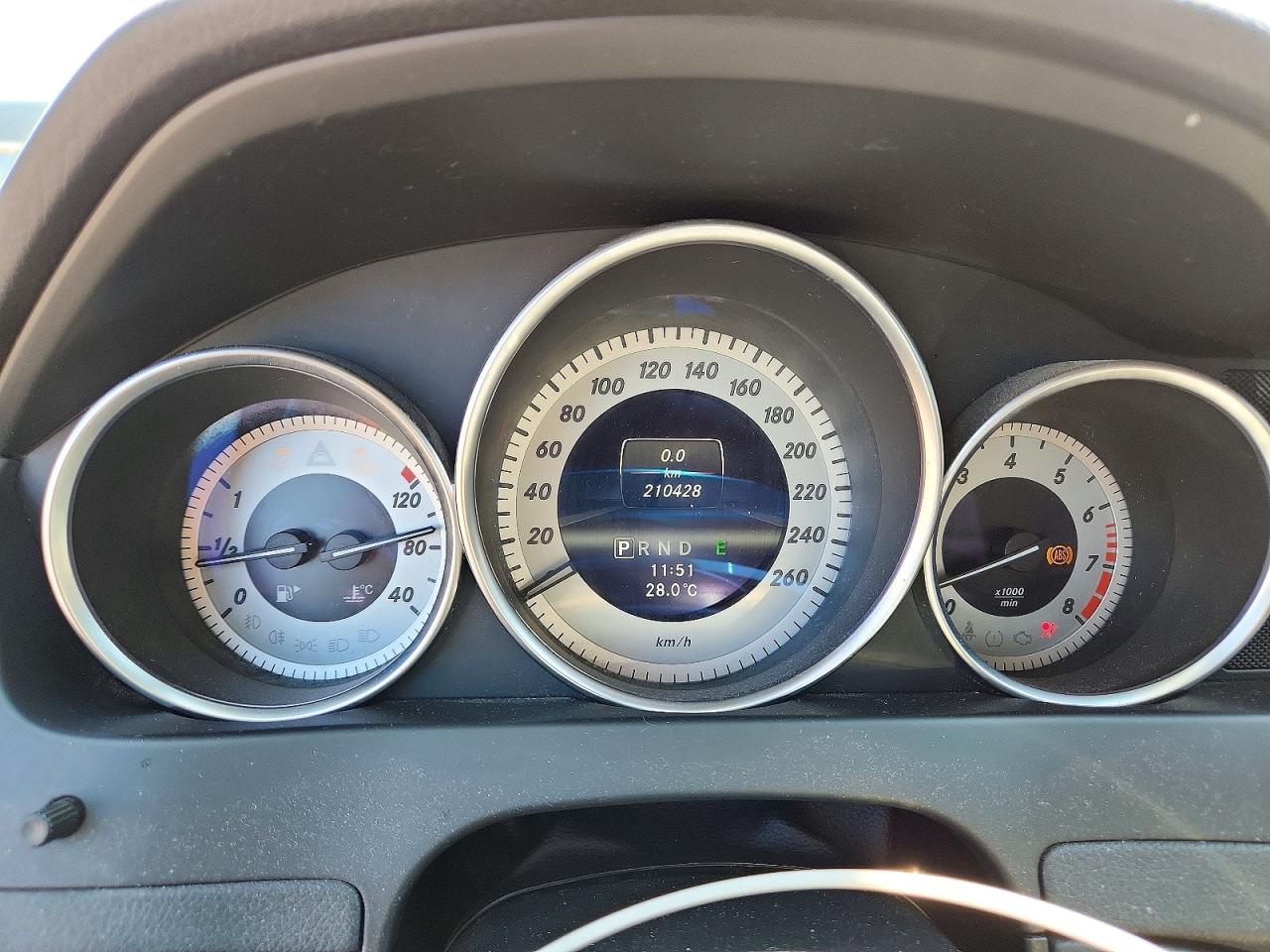 2013 Mercedes-benz C 300 4matic Белый vin: WDDGF8AB4DA788198