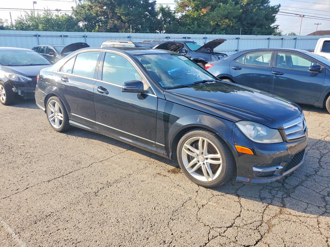 2013 Mercedes-benz C 300 4matic Black vin: WDDGF8AB4DA835827
