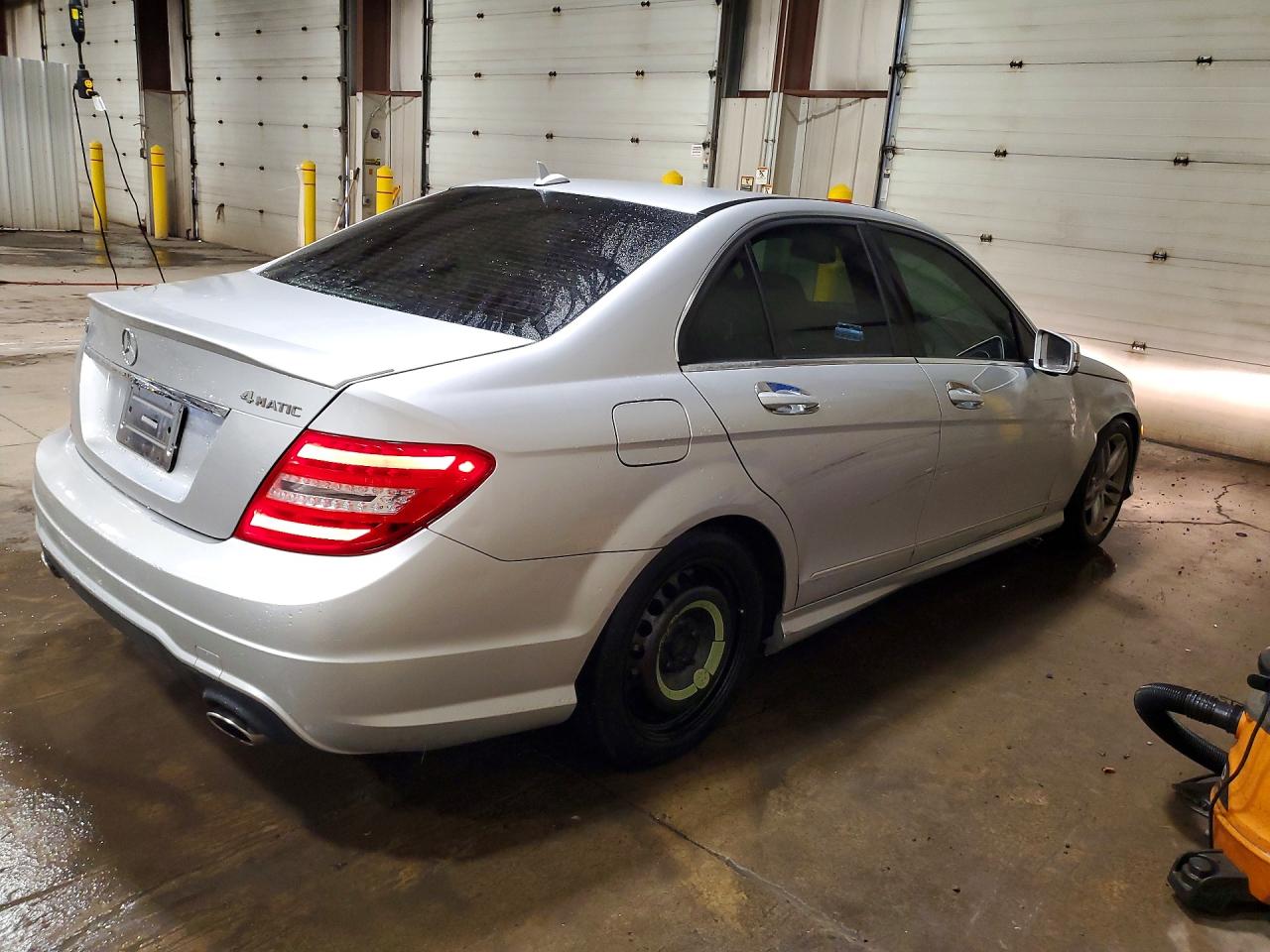 2013 Mercedes-benz C 300 4matic Silver vin: WDDGF8AB4DA840817
