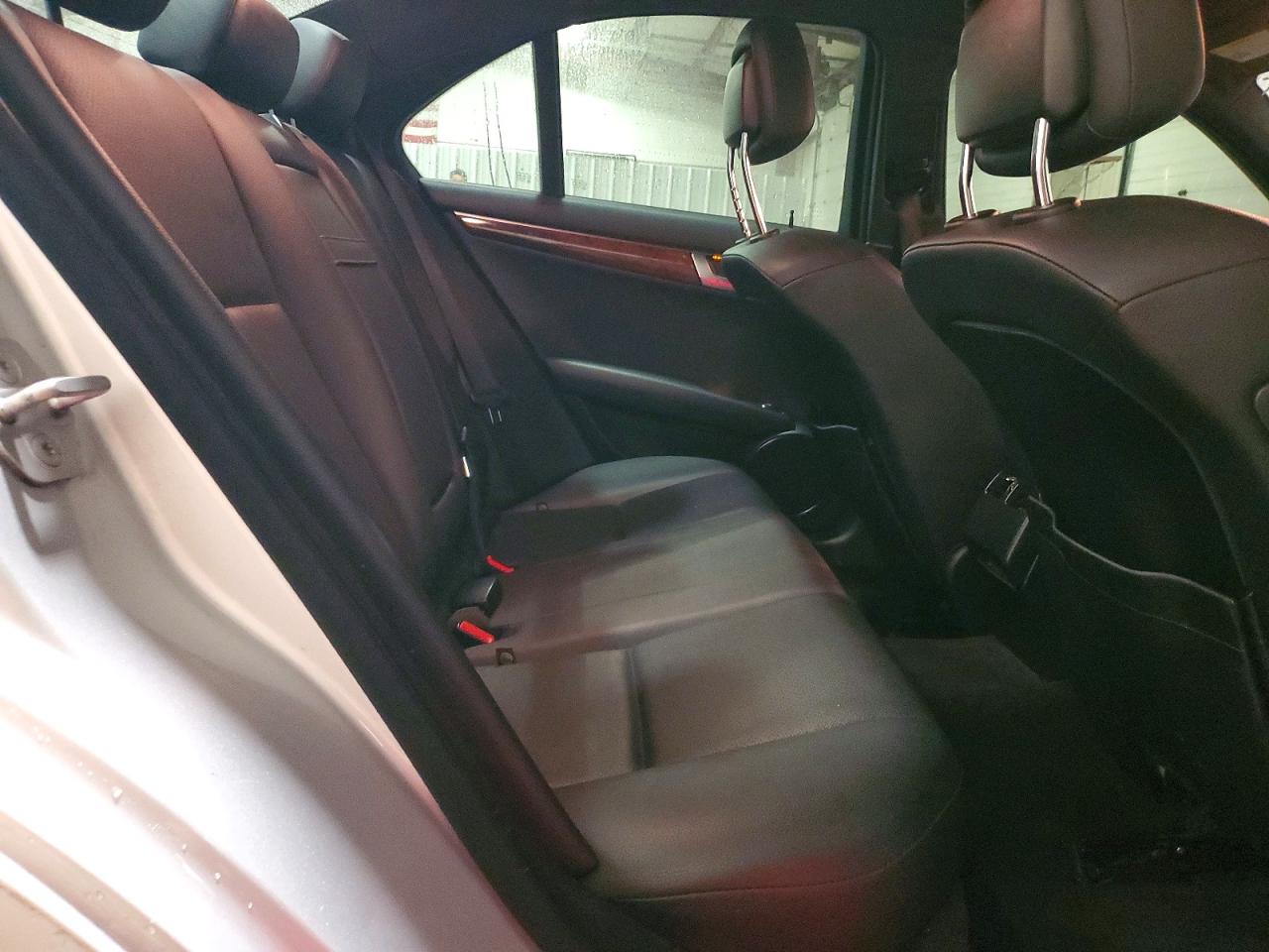 2013 Mercedes-benz C 300 4matic Silver vin: WDDGF8AB4DA840817