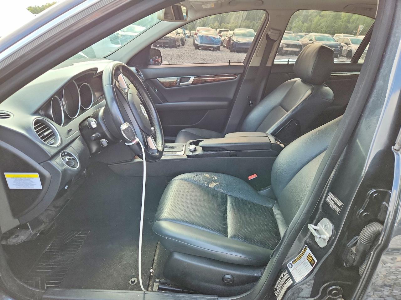 2013 Mercedes-benz C 300 4matic Charcoal vin: WDDGF8AB4DG128370