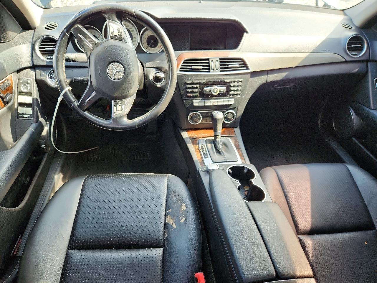 2013 Mercedes-benz C 300 4matic Charcoal vin: WDDGF8AB4DG128370