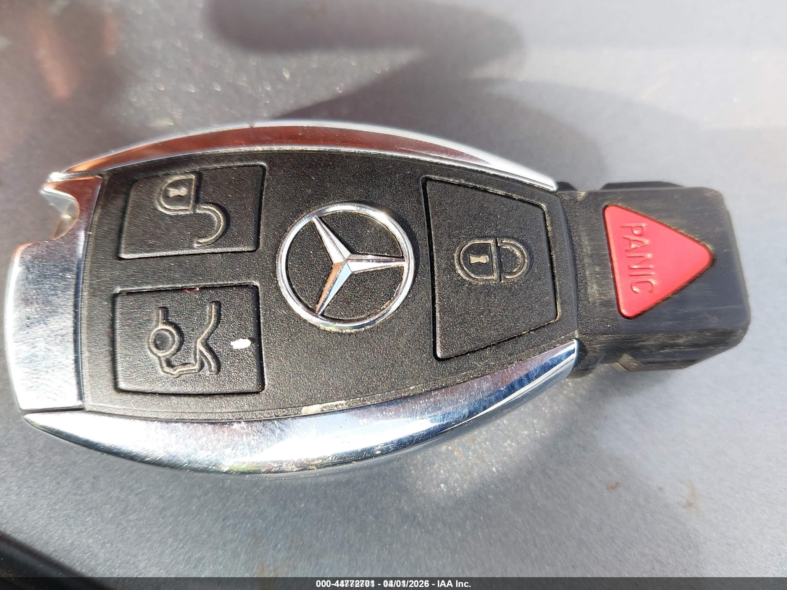 2013 Mercedes-benz C 300 Sport 4matic Gray vin: WDDGF8AB4DR245564