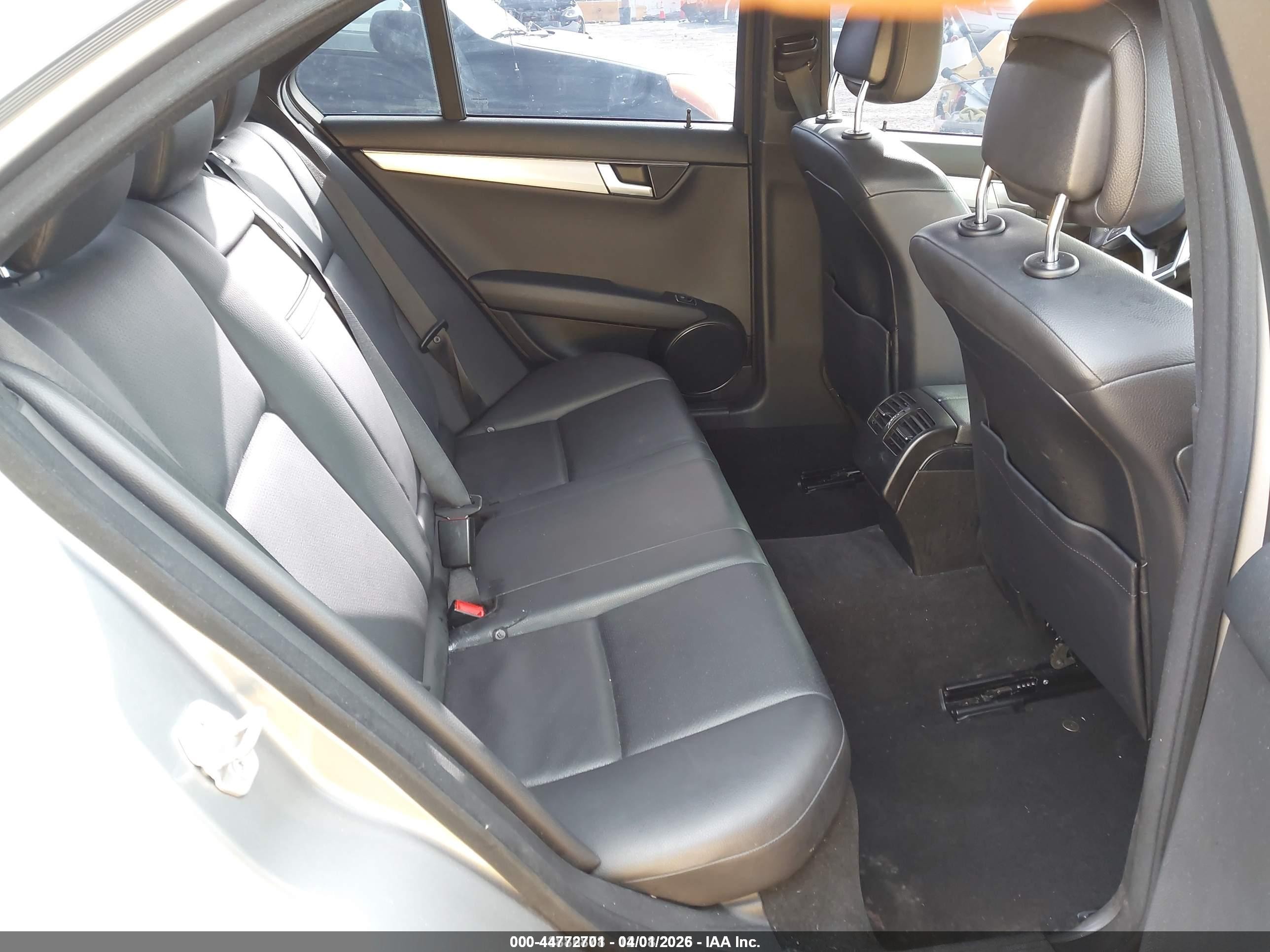 2013 Mercedes-benz C 300 Sport 4matic Gray vin: WDDGF8AB4DR245564