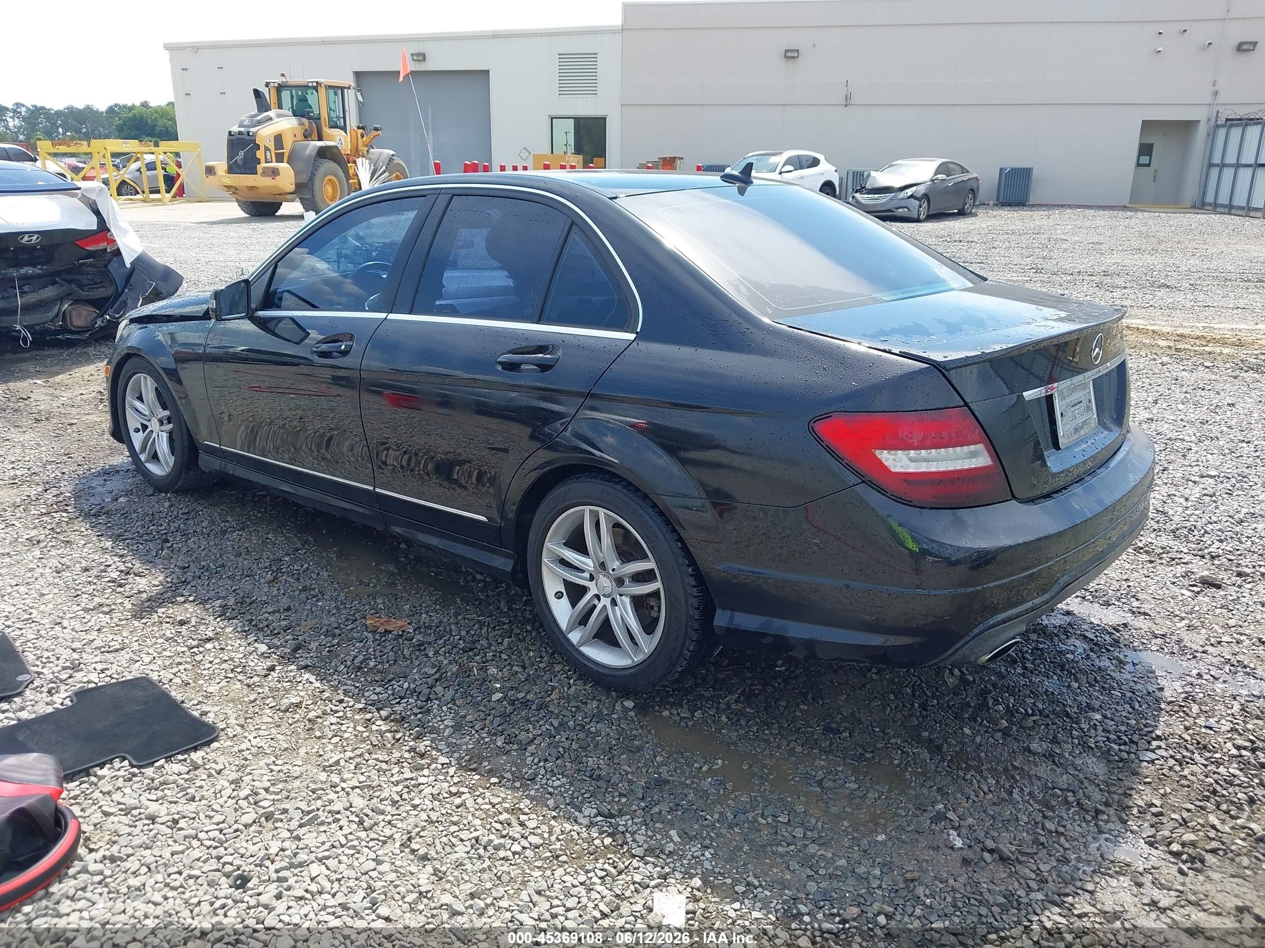 2013 Mercedes-benz C 300 Sport 4matic Black vin: WDDGF8AB4DR285532