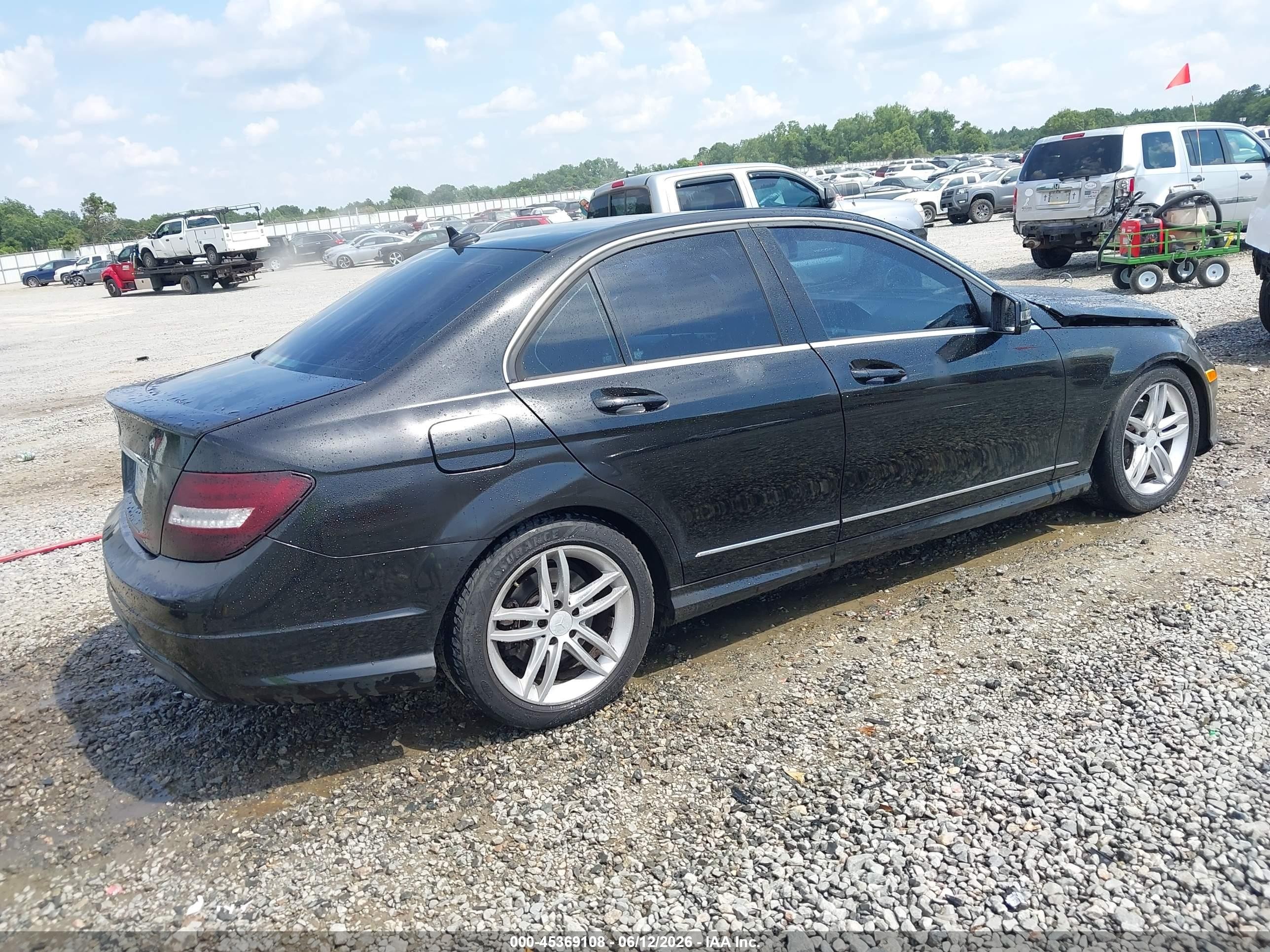 2013 Mercedes-benz C 300 Sport 4matic Black vin: WDDGF8AB4DR285532