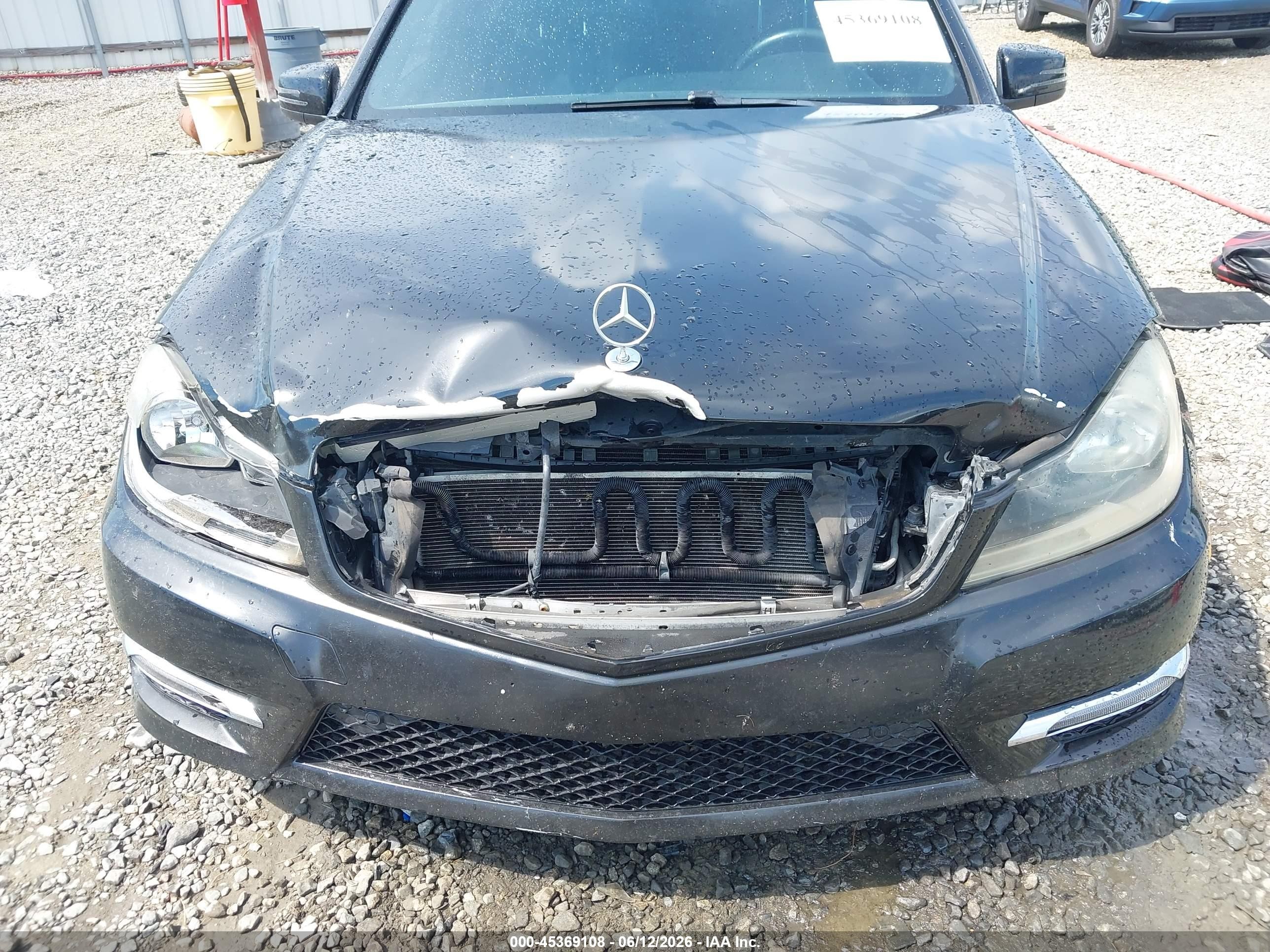 2013 Mercedes-benz C 300 Sport 4matic Black vin: WDDGF8AB4DR285532