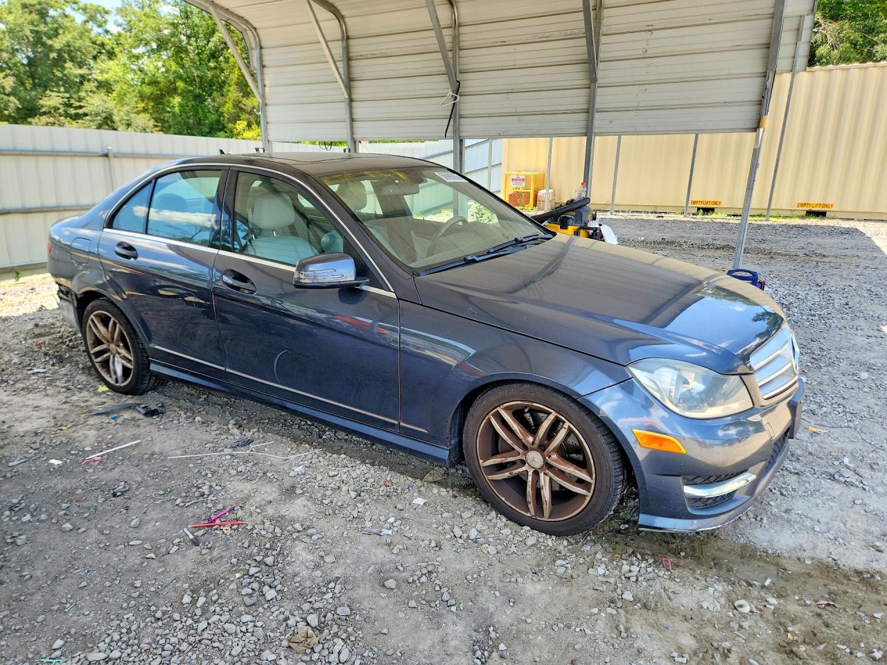 2013 Mercedes-benz C 300 4matic Charcoal vin: WDDGF8AB4DR288527