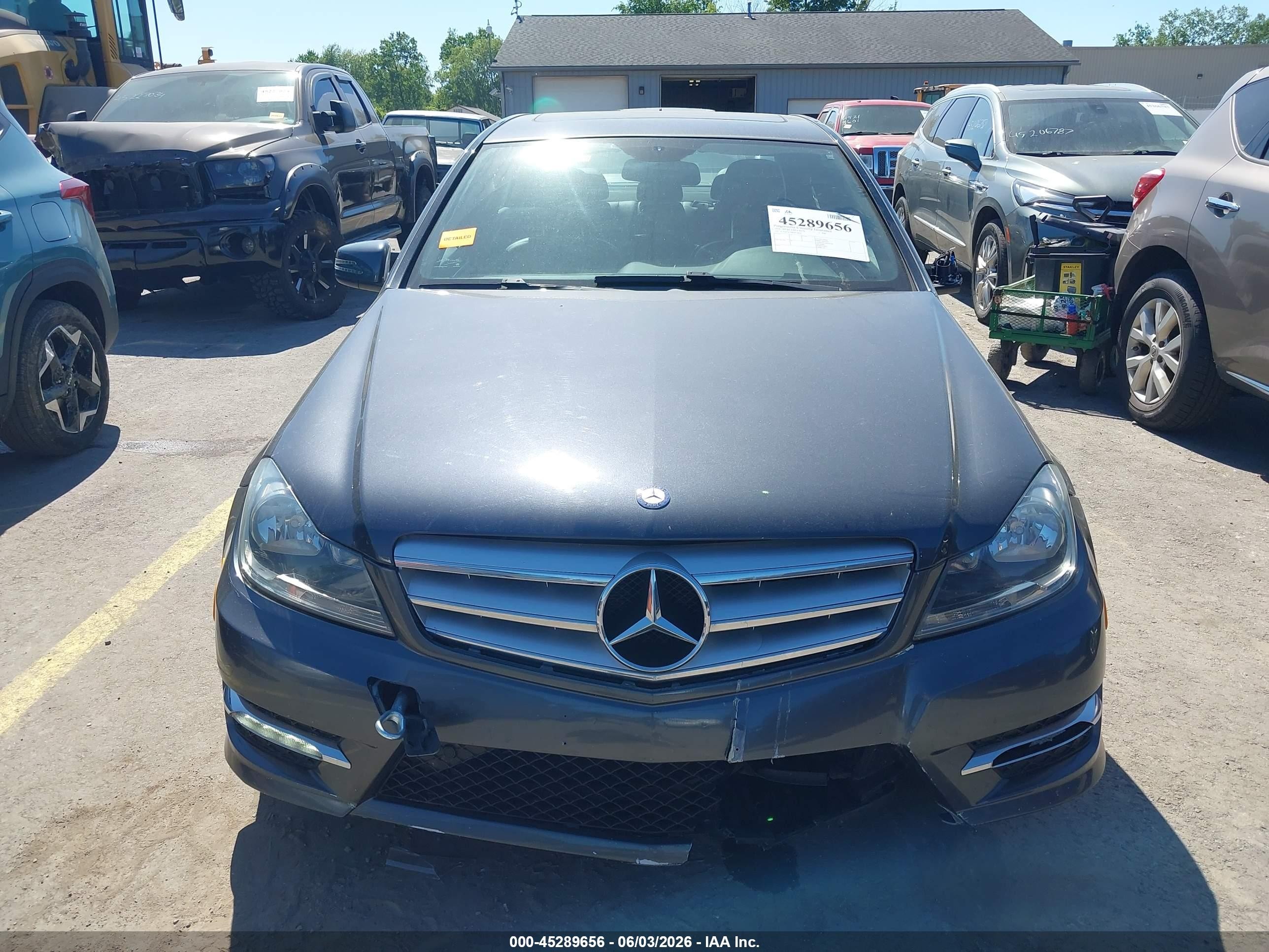 2013 Mercedes-benz C 300 Sport 4matic Серый vin: WDDGF8AB4DR288561