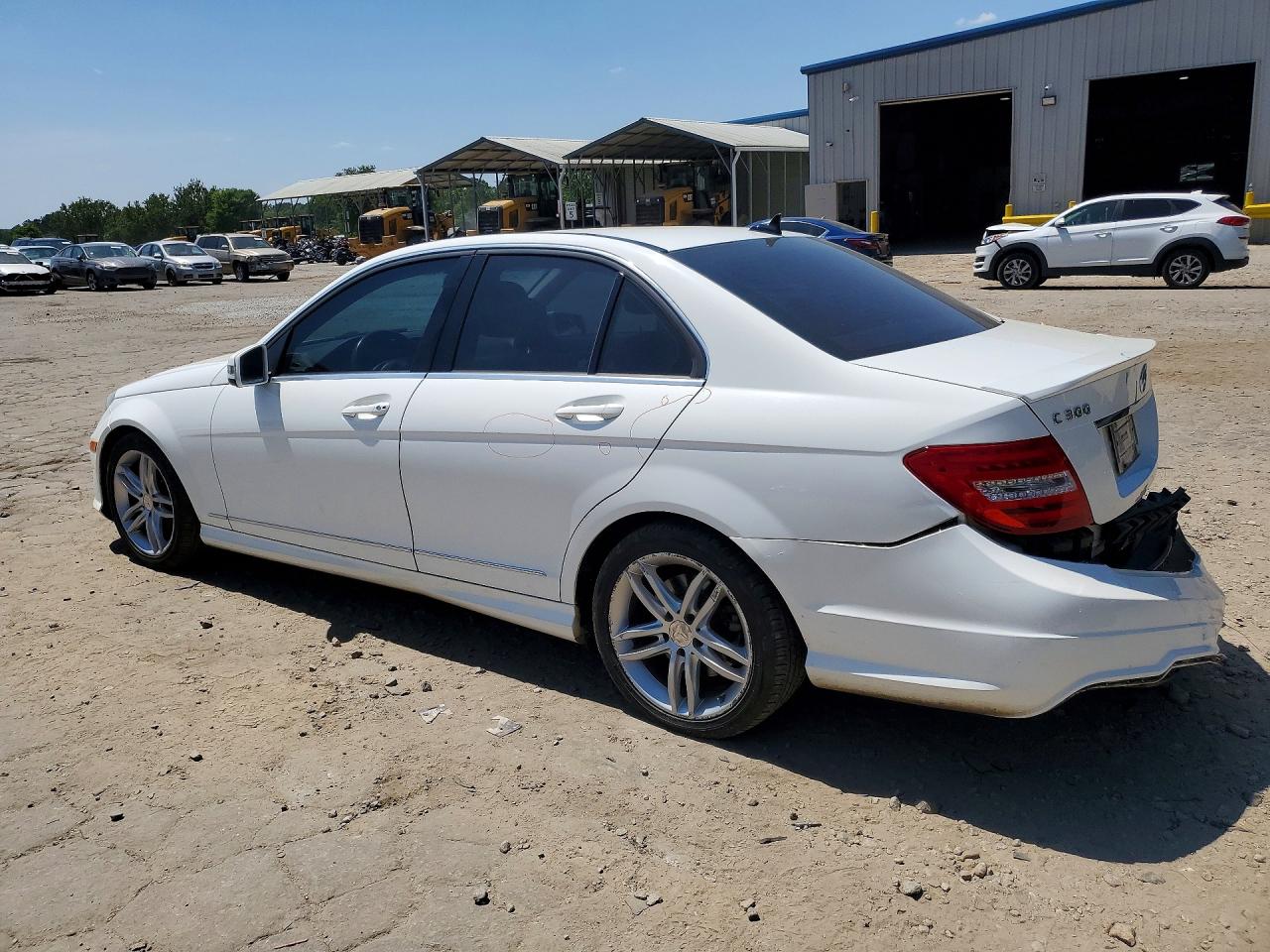 2013 Mercedes-benz C 300 4matic White vin: WDDGF8AB4DR295431
