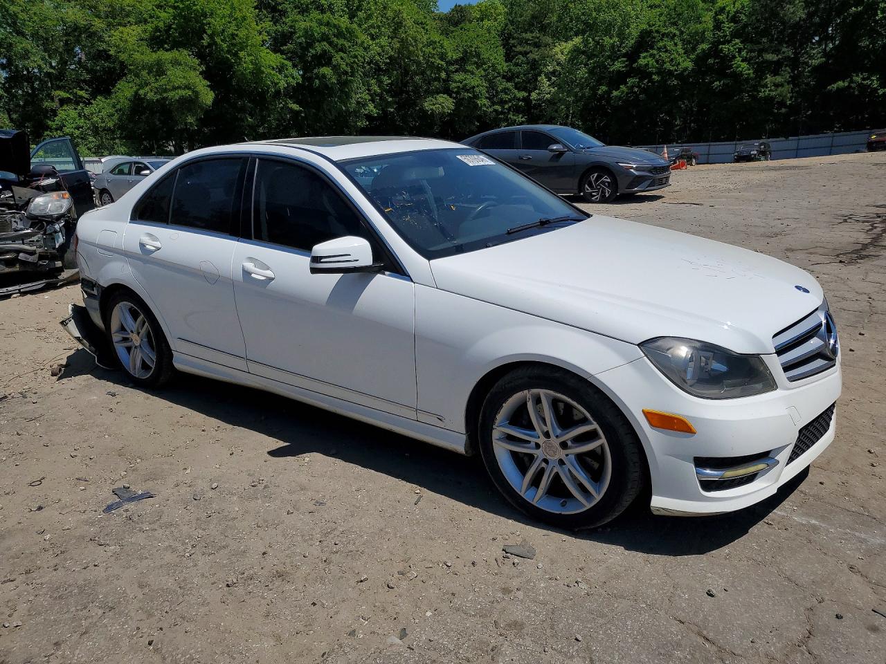 2013 Mercedes-benz C 300 4matic White vin: WDDGF8AB4DR295431