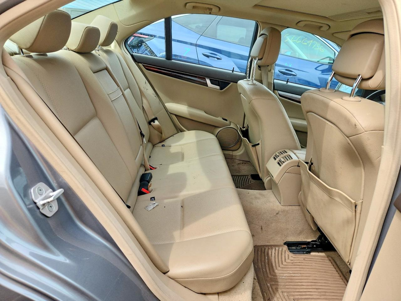 2013 Mercedes-benz C 300 4matic Silver vin: WDDGF8AB4DR298703