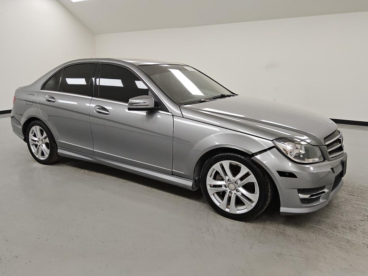 2014 Mercedes-benz C 300 4matic Silver vin: WDDGF8AB4EA892594 Damage: Brakes, Worn, Repair Required
