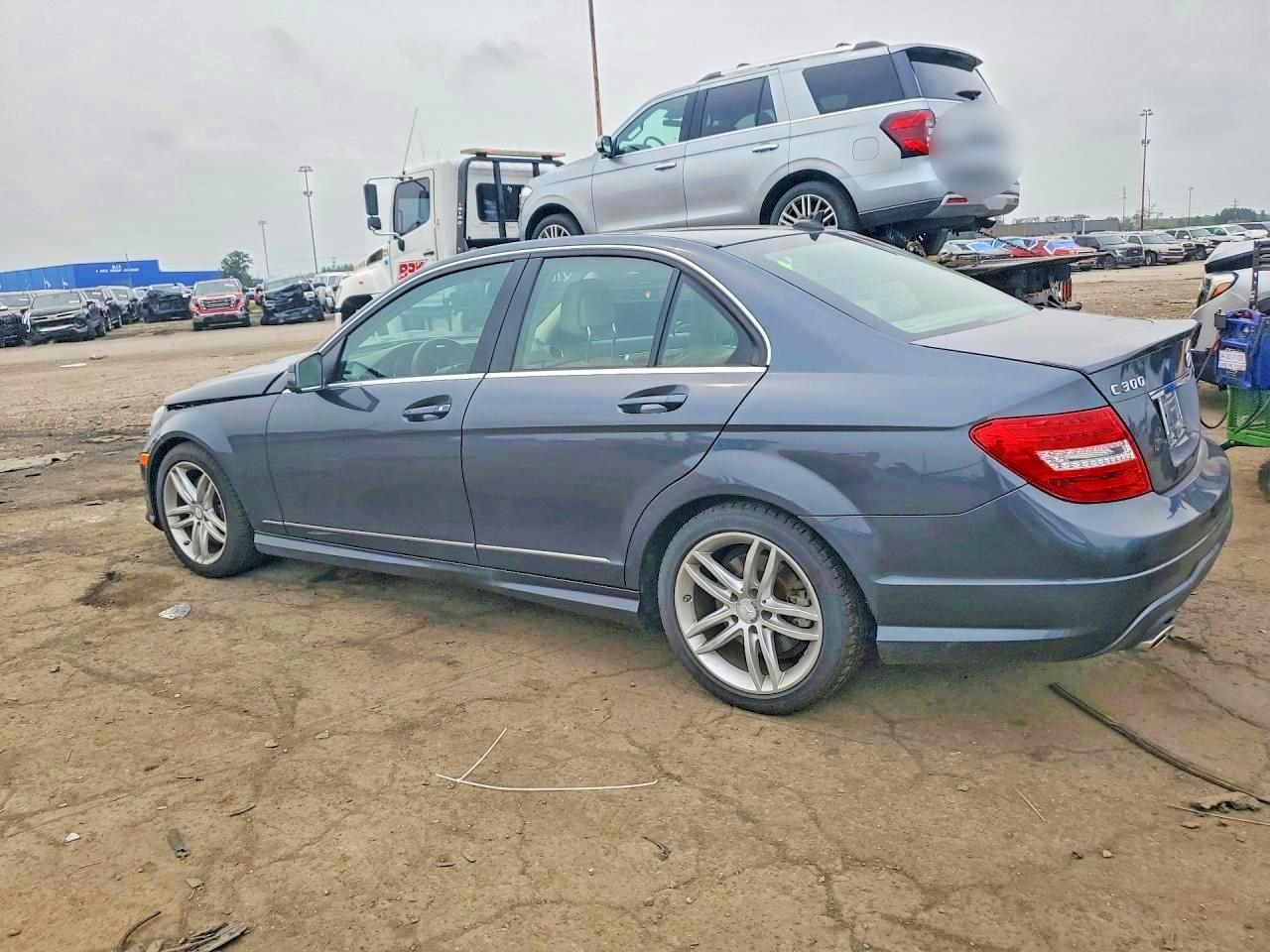 2014 Mercedes-benz C 300 4matic Синий vin: WDDGF8AB4EA892983