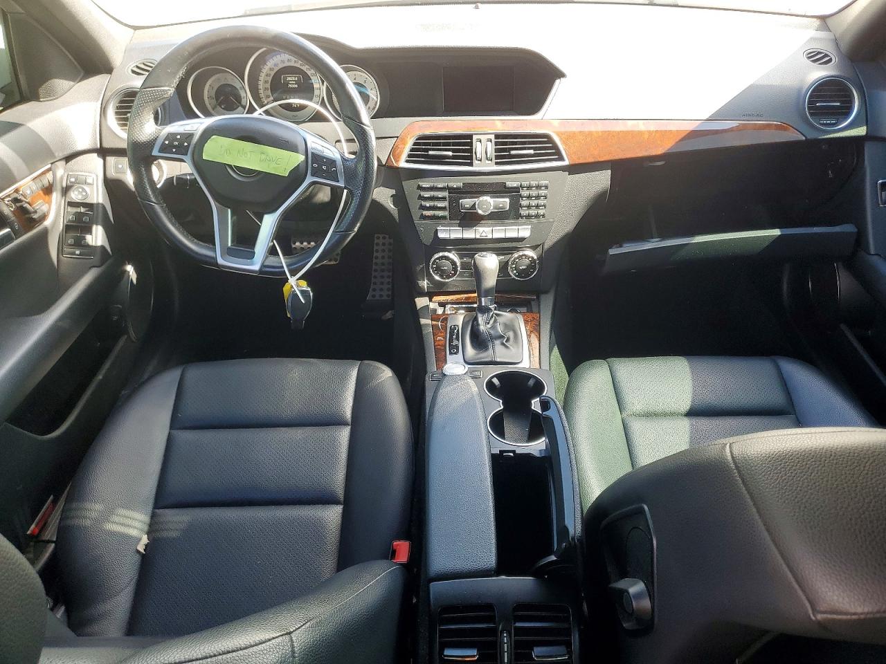 2014 Mercedes-benz C 300 4matic White vin: WDDGF8AB4EA908275