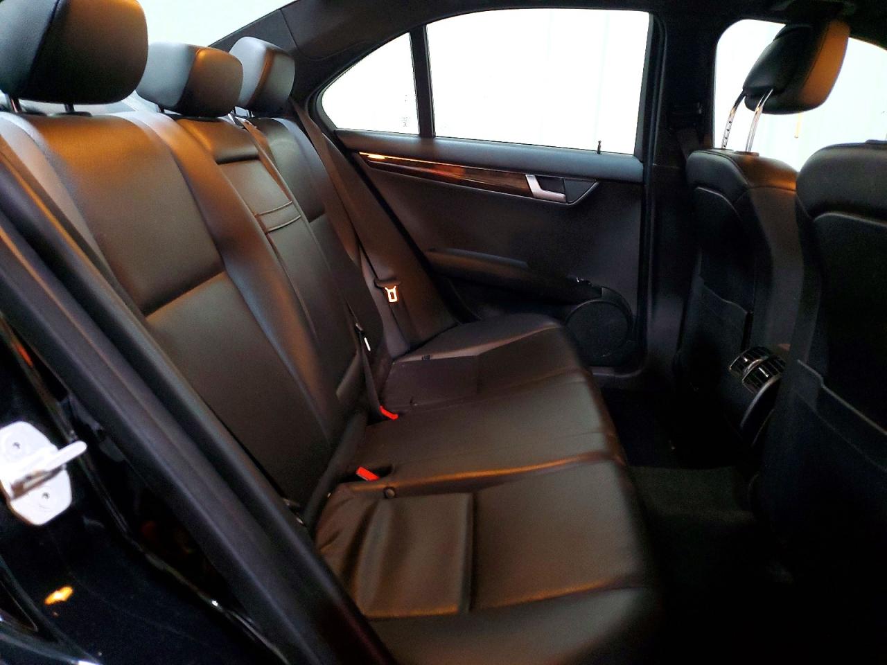 2014 Mercedes-benz C 300 4matic Black vin: WDDGF8AB4EA925531