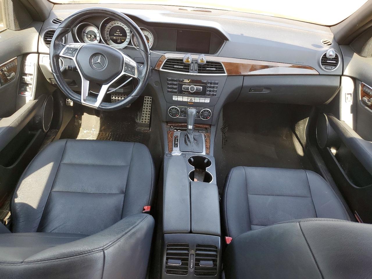 2014 Mercedes-benz C 300 4matic Blue vin: WDDGF8AB4EA930907