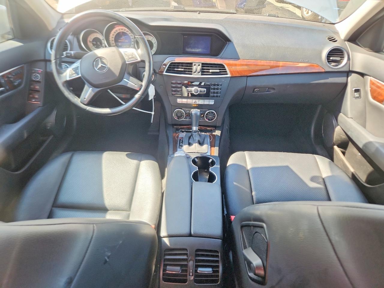 2014 Mercedes-benz C 300 4matic Gray vin: WDDGF8AB4EA940627