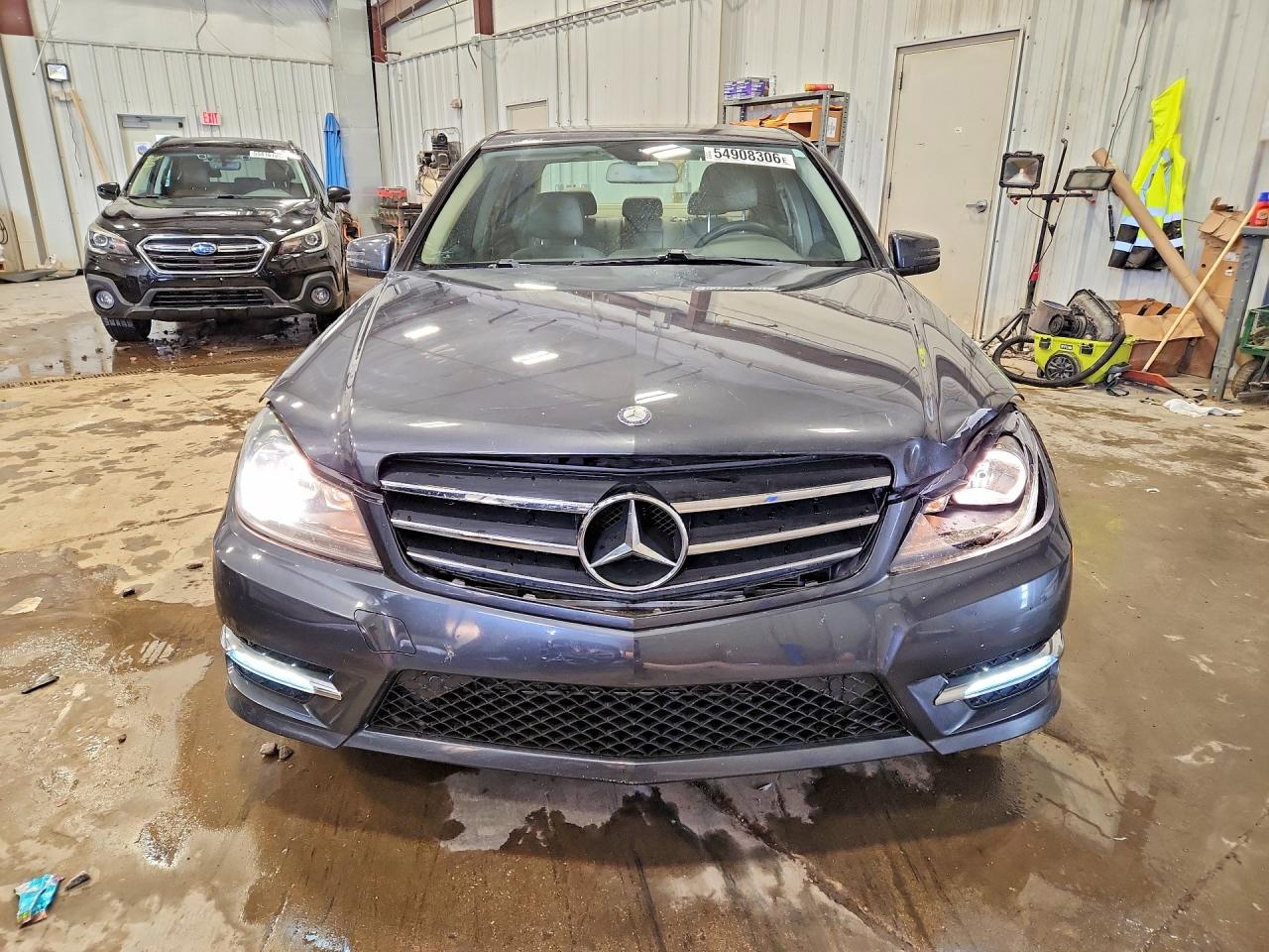 2014 Mercedes-benz C 300 4matic Blue vin: WDDGF8AB4EA943432