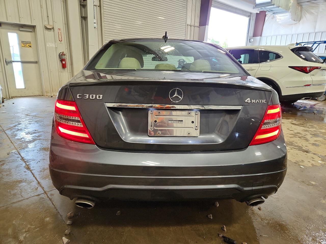 2014 Mercedes-benz C 300 4matic Blue vin: WDDGF8AB4EA943432