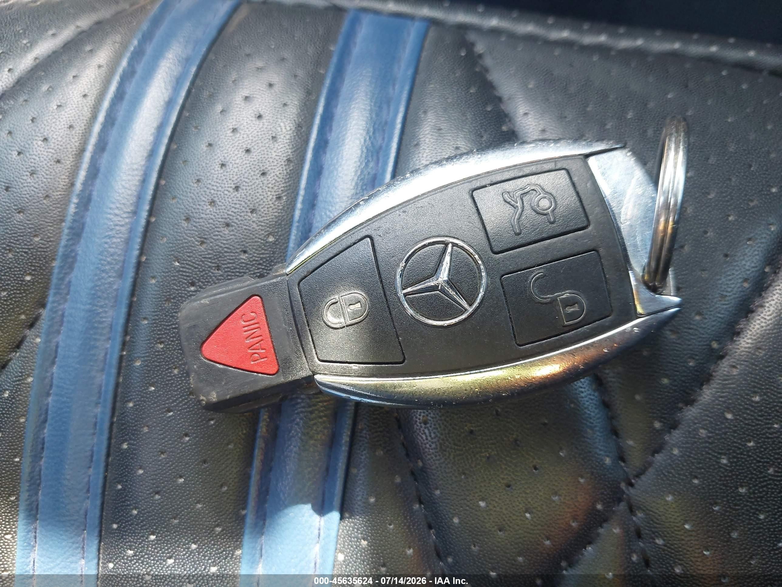 2014 Mercedes-benz C 300 Sport 4matic Dark Blue vin: WDDGF8AB4EA967651