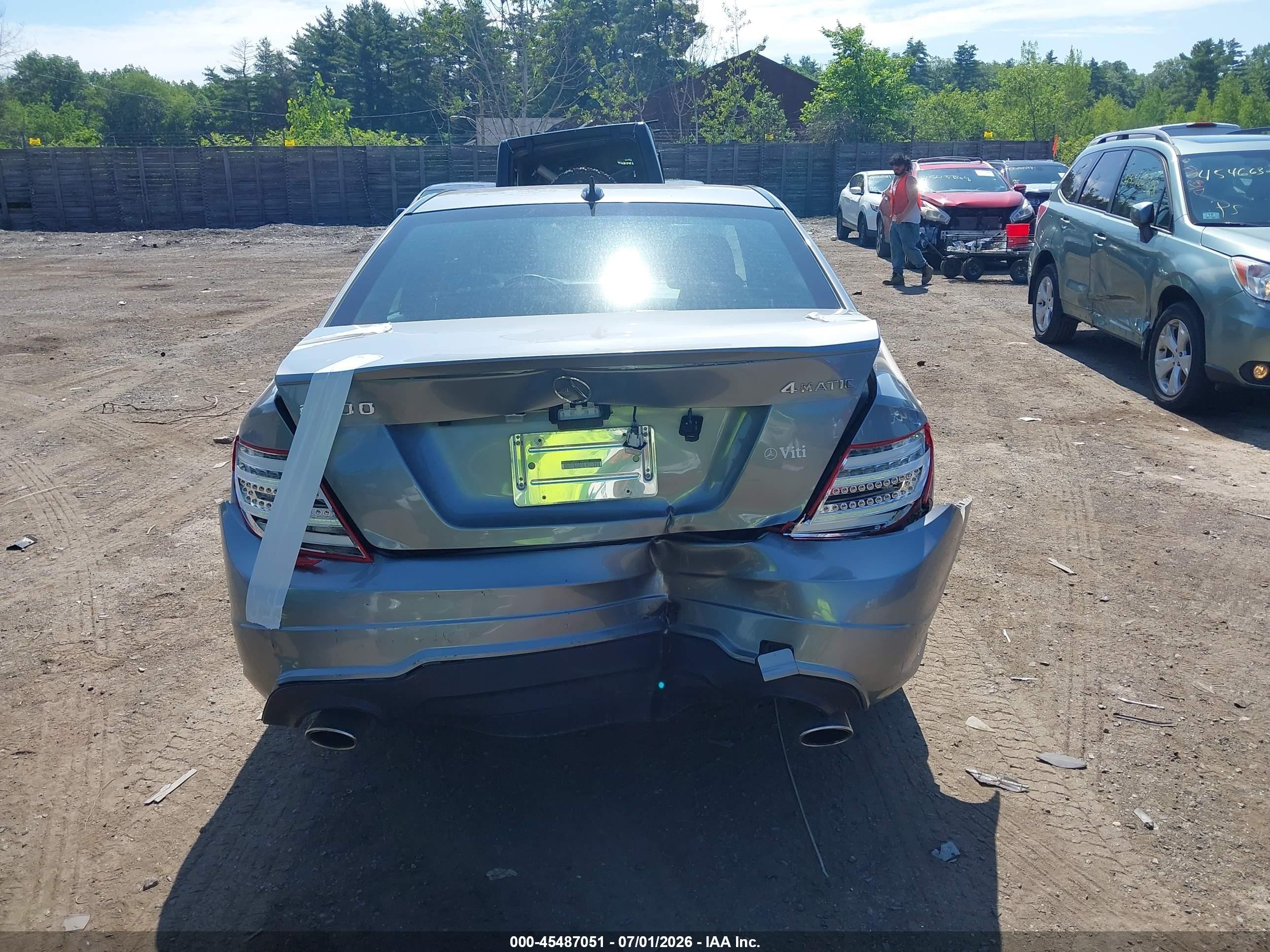 2014 Mercedes-benz C 300 Sport 4matic Серебряный vin: WDDGF8AB4EG189722