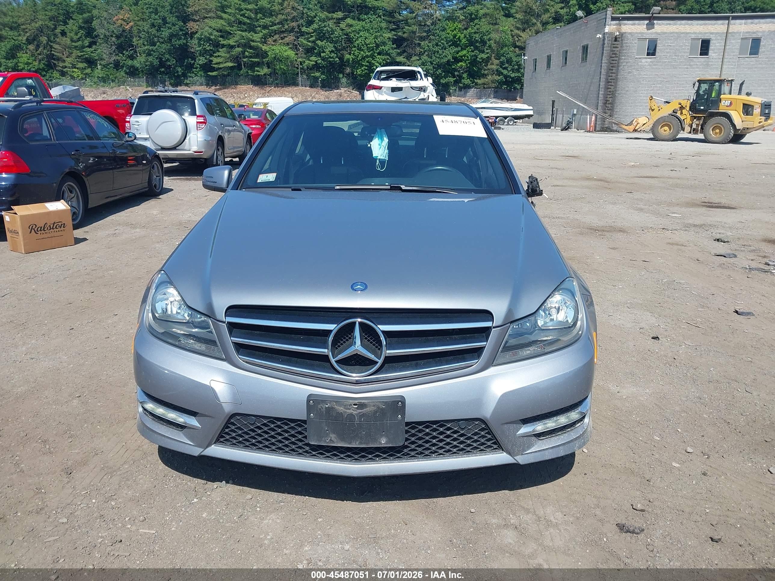 2014 Mercedes-benz C 300 Sport 4matic Серебряный vin: WDDGF8AB4EG189722