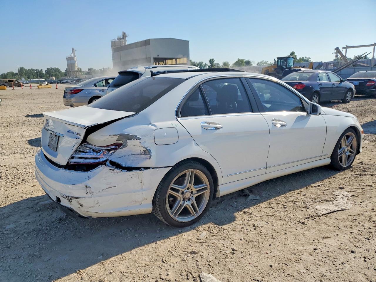 2014 Mercedes-benz C 300 4matic Белый vin: WDDGF8AB4EG233038