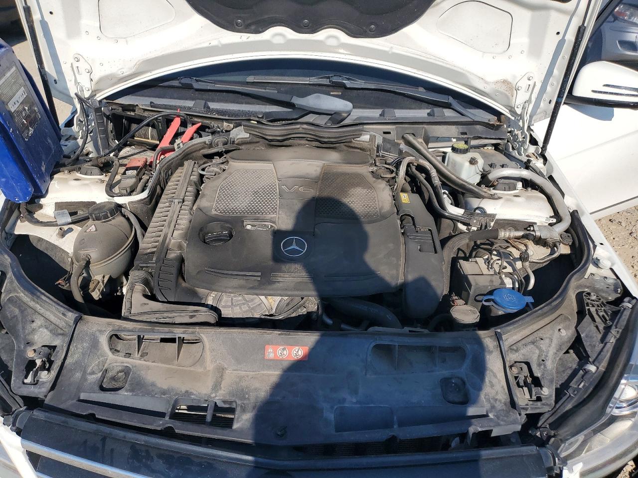 2014 Mercedes-benz C 300 4matic Белый vin: WDDGF8AB4EG233038