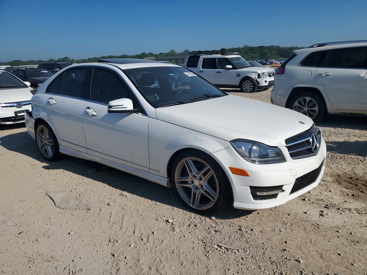 2014 Mercedes-benz C 300 4matic Белый vin: WDDGF8AB4EG233038