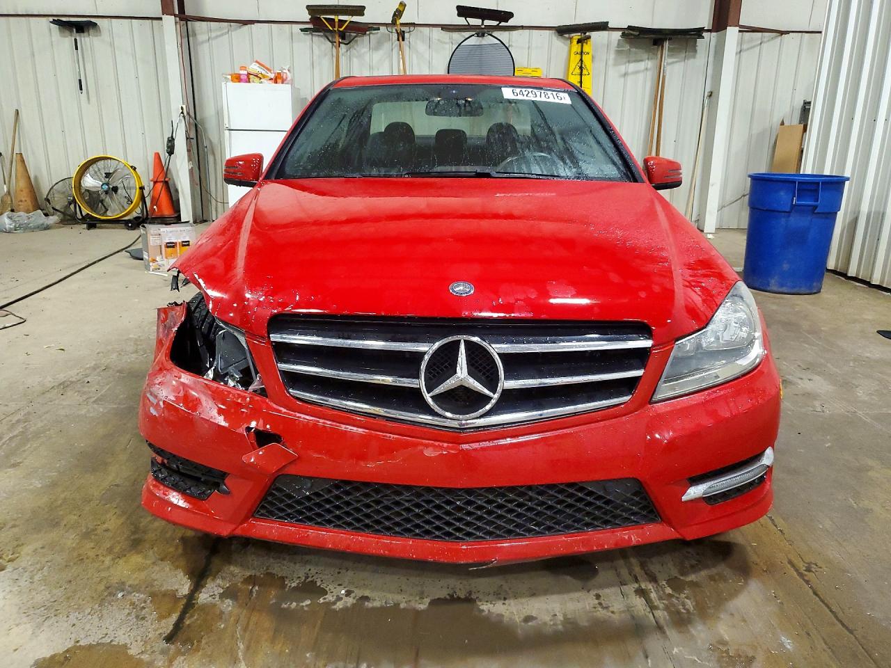 2014 Mercedes-benz C 300 4matic Red vin: WDDGF8AB4ER318367