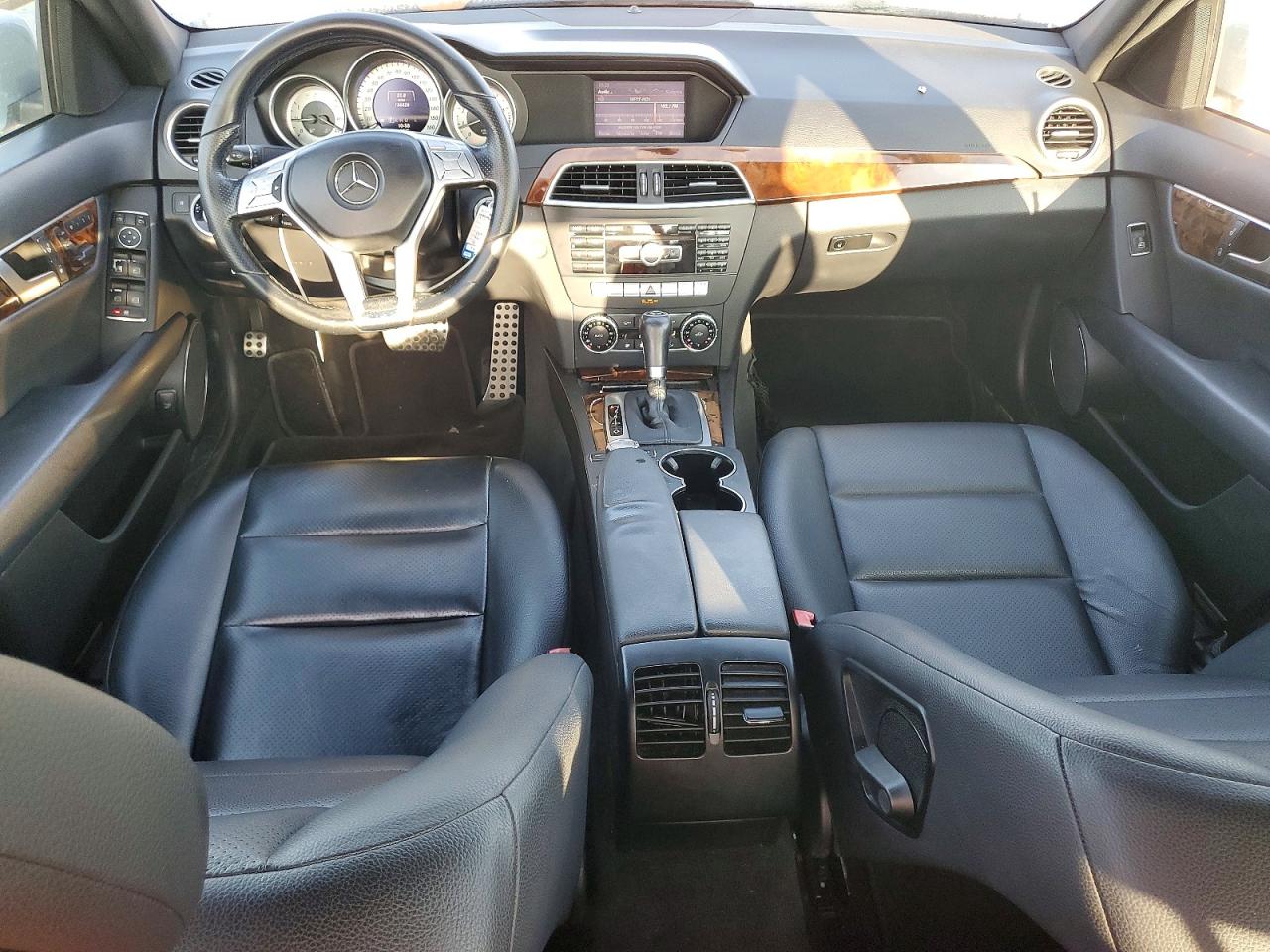 2013 Mercedes-benz C 300 4matic Blue vin: WDDGF8AB5DA822990