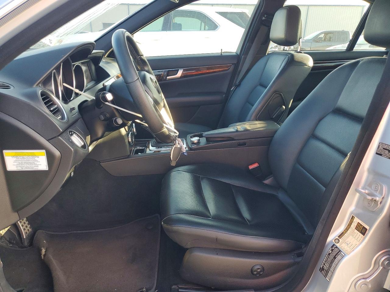 2013 Mercedes-benz C 300 4matic Blue vin: WDDGF8AB5DA822990