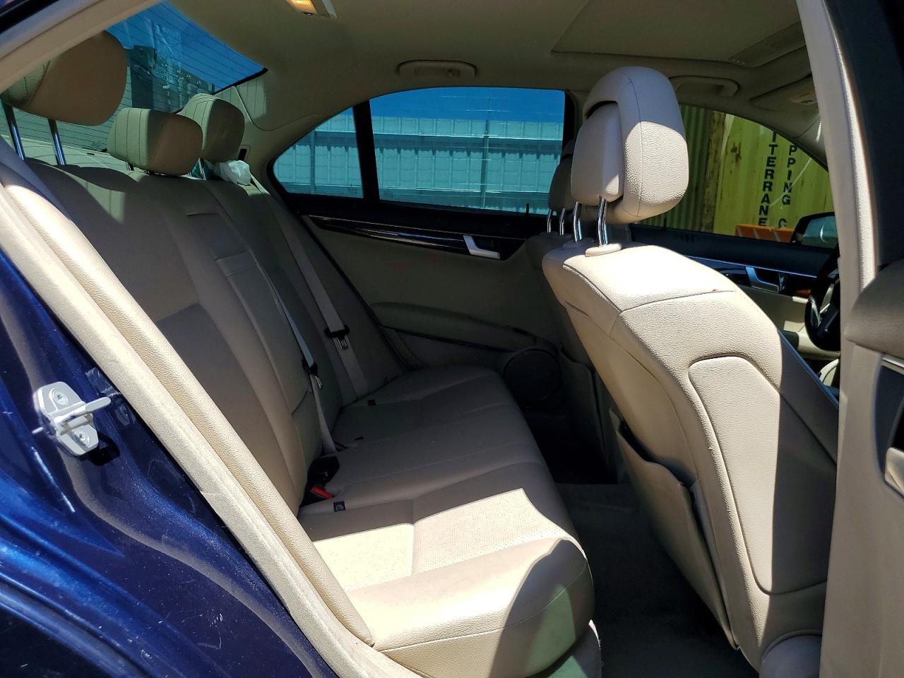 2013 Mercedes-benz C 300 4matic Blue vin: WDDGF8AB5DA833116