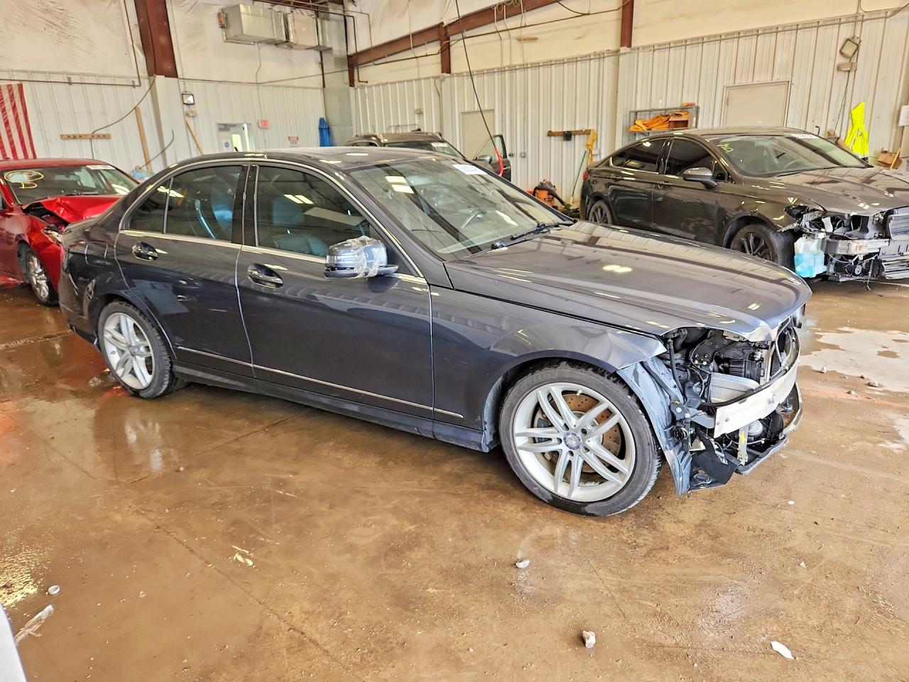 2013 Mercedes-benz C 300 4matic Gray vin: WDDGF8AB5DA838588