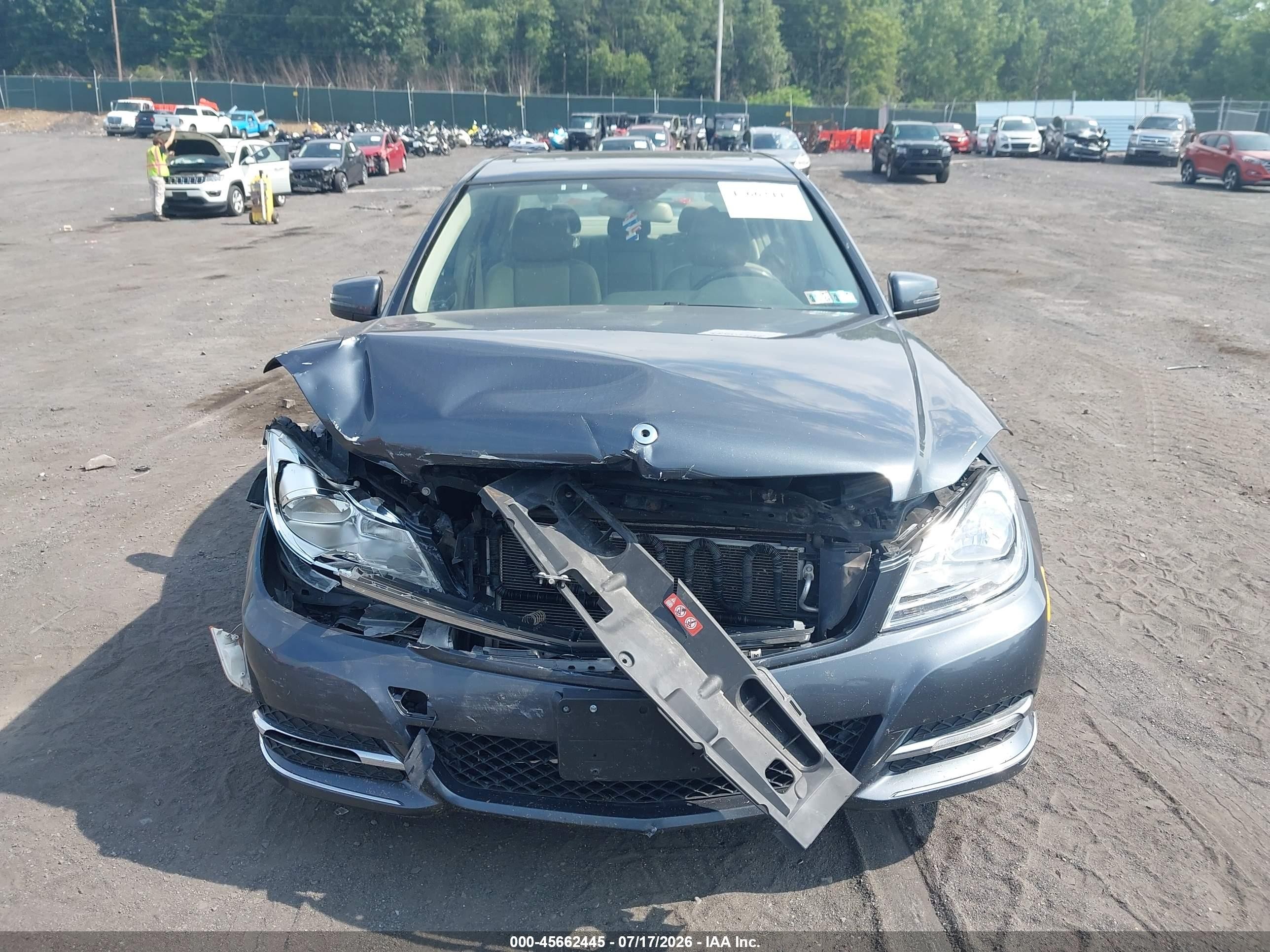 2013 Mercedes-benz C 300 Luxury 4matic Gray vin: WDDGF8AB5DA868710