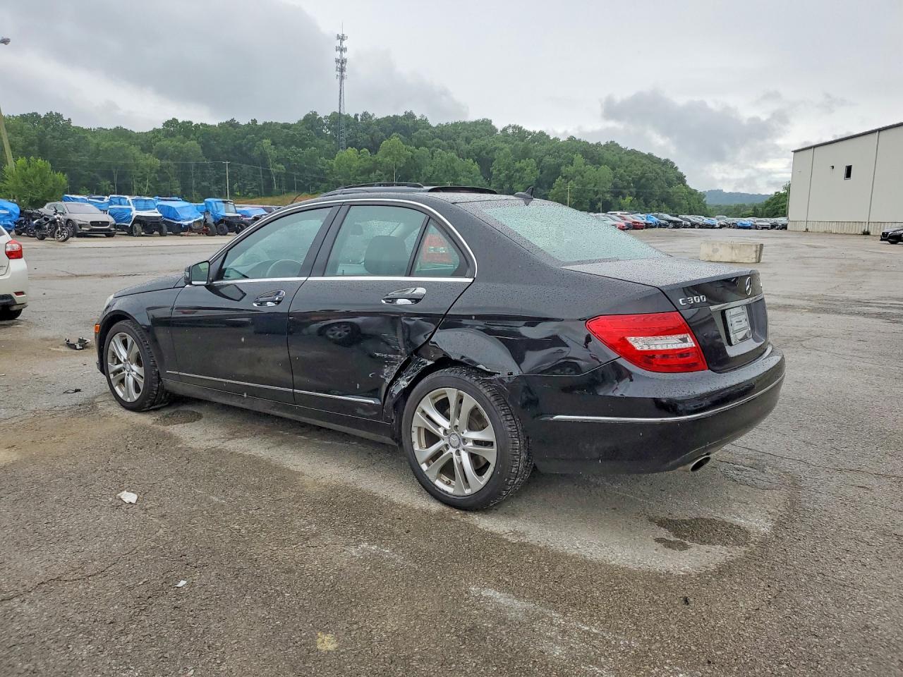 2013 Mercedes-benz C 300 4matic Black vin: WDDGF8AB5DR244732