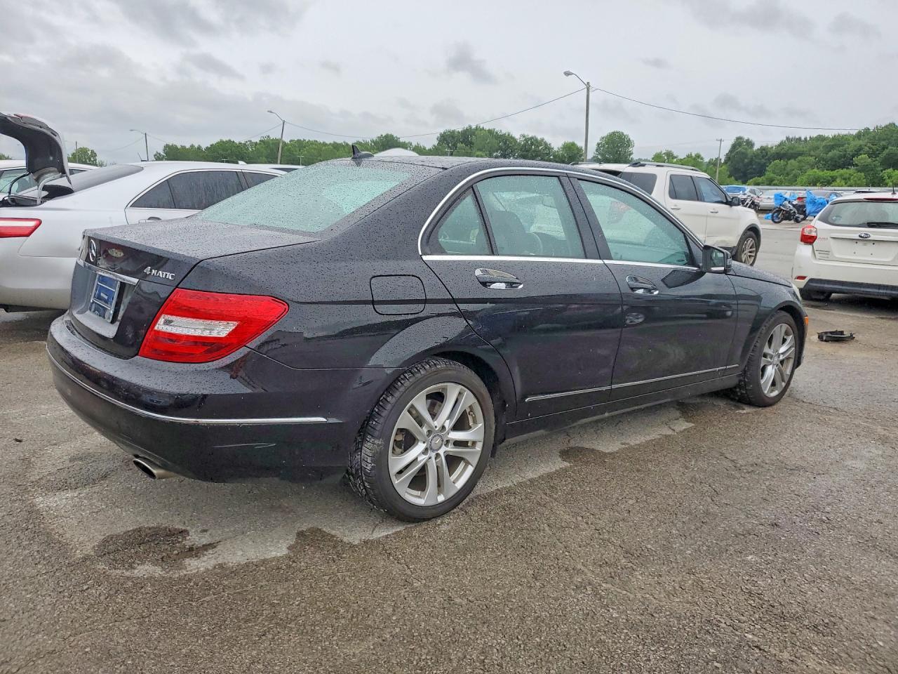 2013 Mercedes-benz C 300 4matic Black vin: WDDGF8AB5DR244732