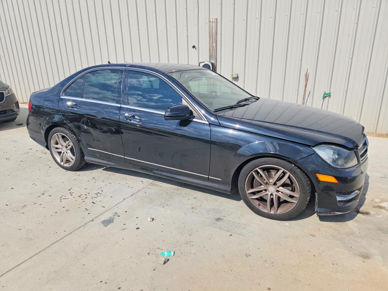 2013 Mercedes-benz C 300 4matic Черный vin: WDDGF8AB5DR251776