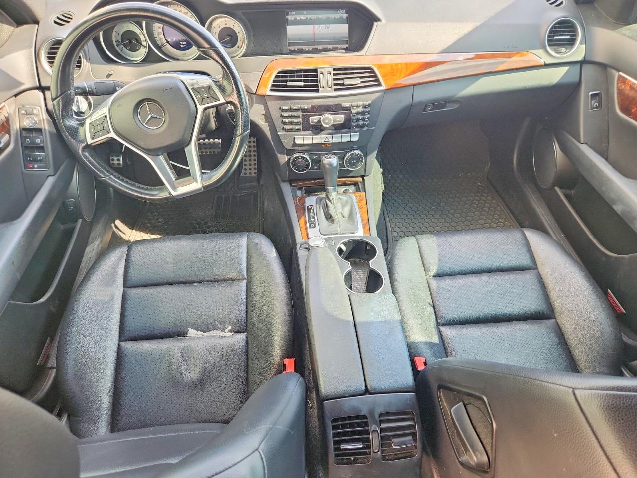 2013 Mercedes-benz C 300 4matic Черный vin: WDDGF8AB5DR251776