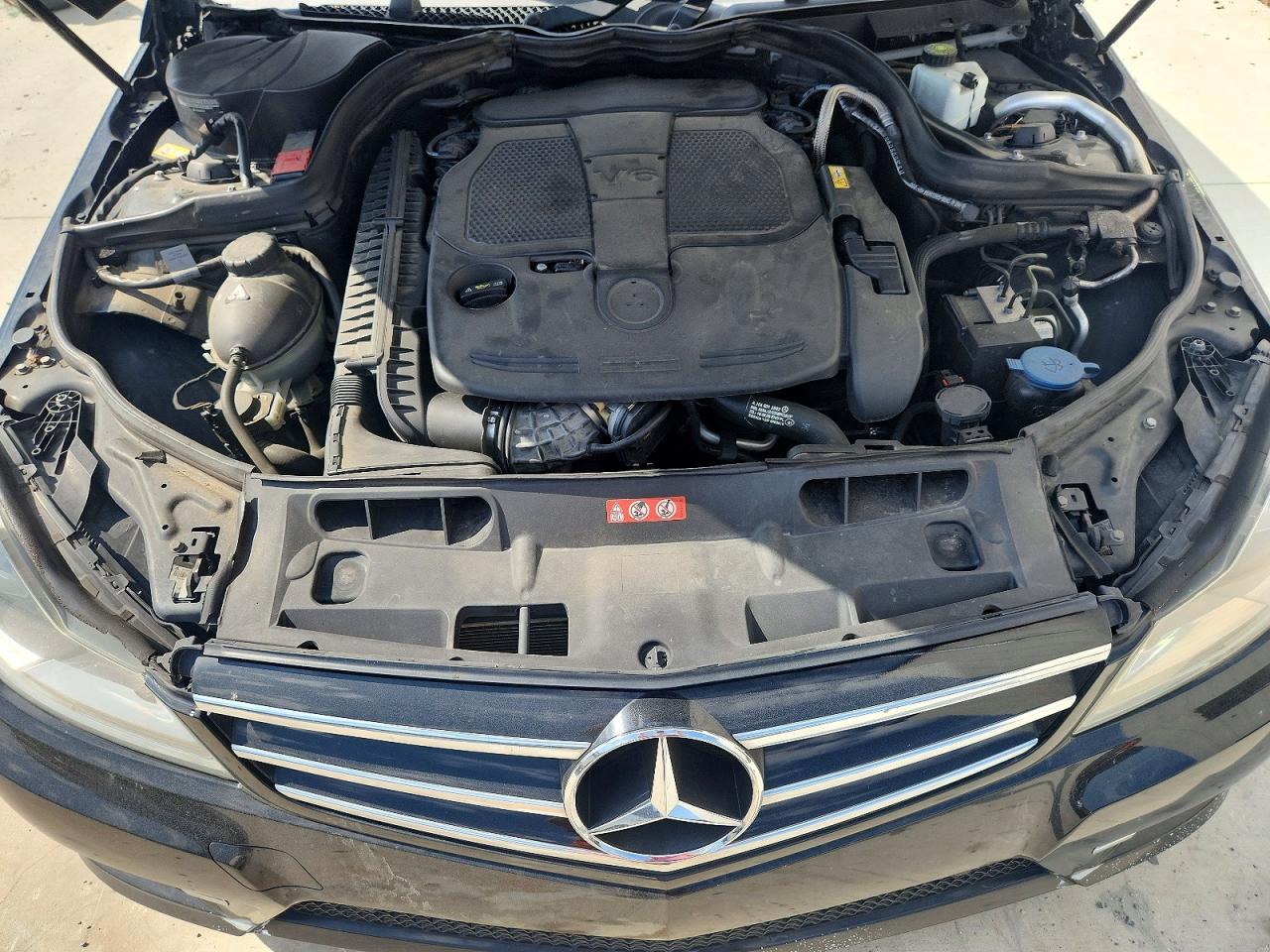 2013 Mercedes-benz C 300 4matic Черный vin: WDDGF8AB5DR251776
