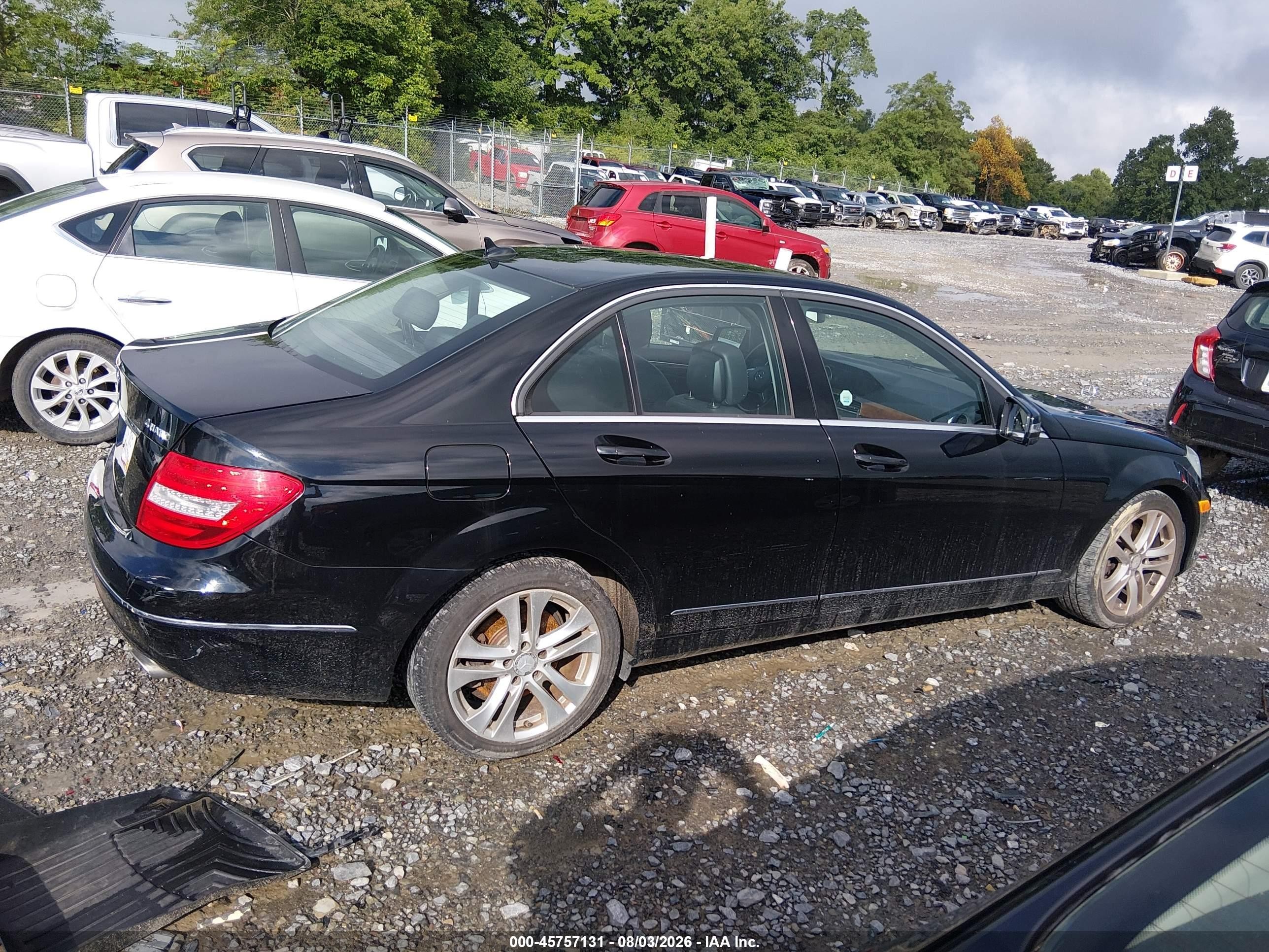 2013 Mercedes-benz C 300 Luxury 4matic Black vin: WDDGF8AB5DR254564