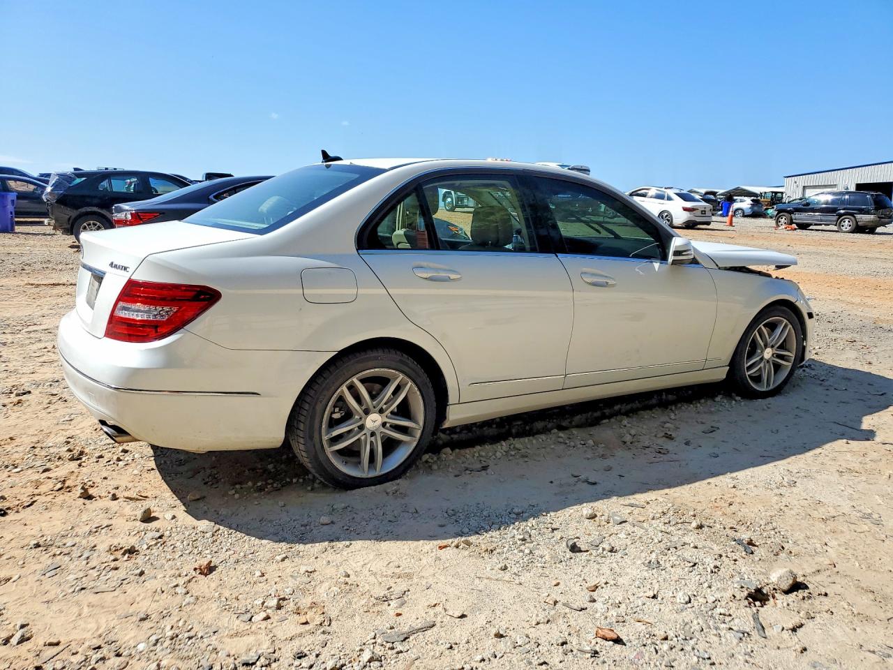 2013 Mercedes-benz C 300 4matic White vin: WDDGF8AB5DR264723