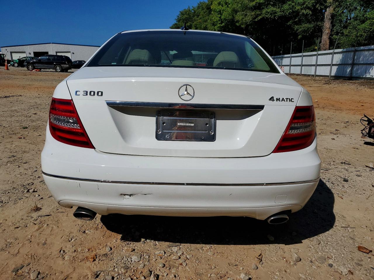 2013 Mercedes-benz C 300 4matic White vin: WDDGF8AB5DR264723