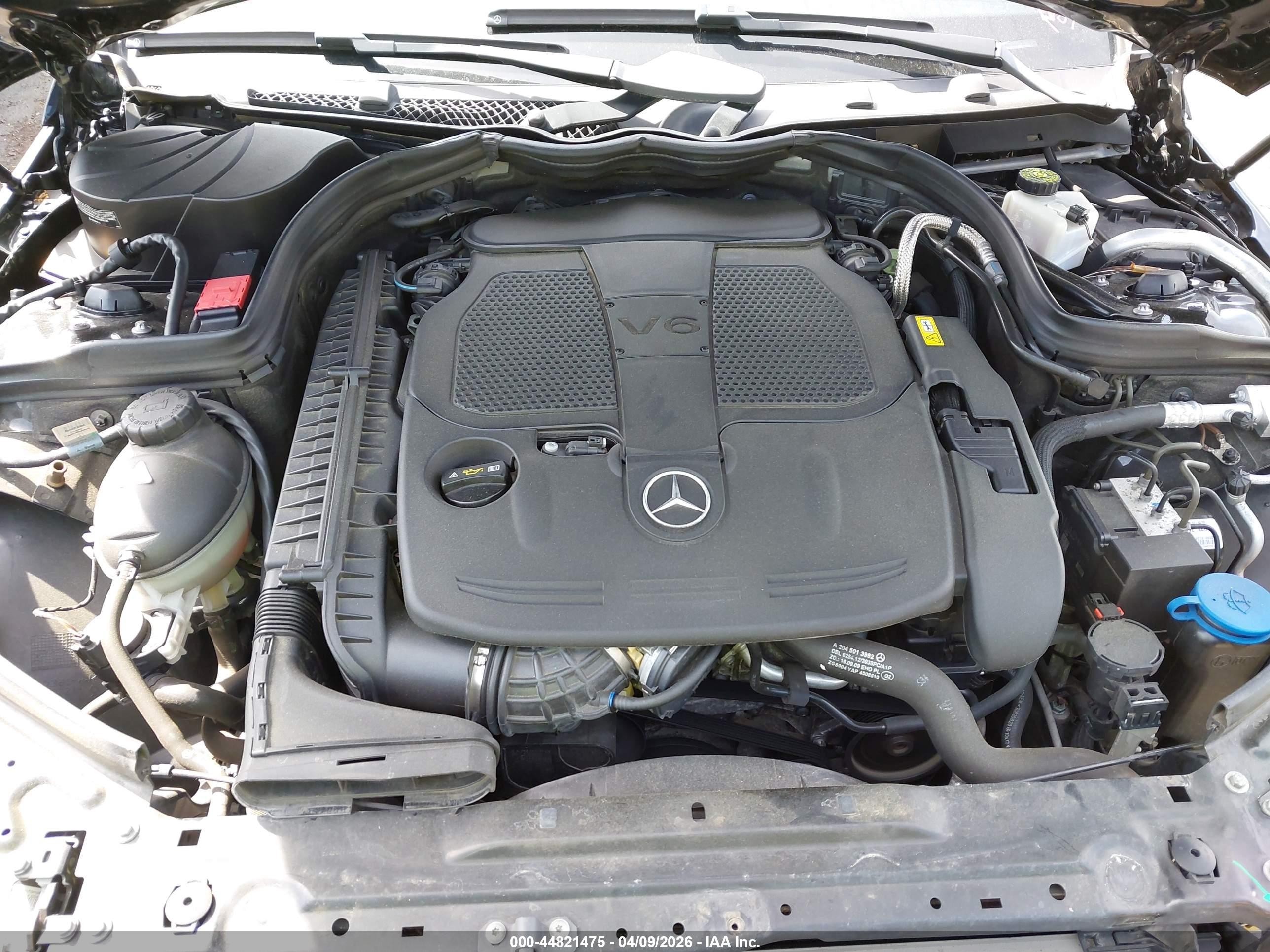 2013 Mercedes-benz C 300 Sport 4matic Черный vin: WDDGF8AB5DR277293