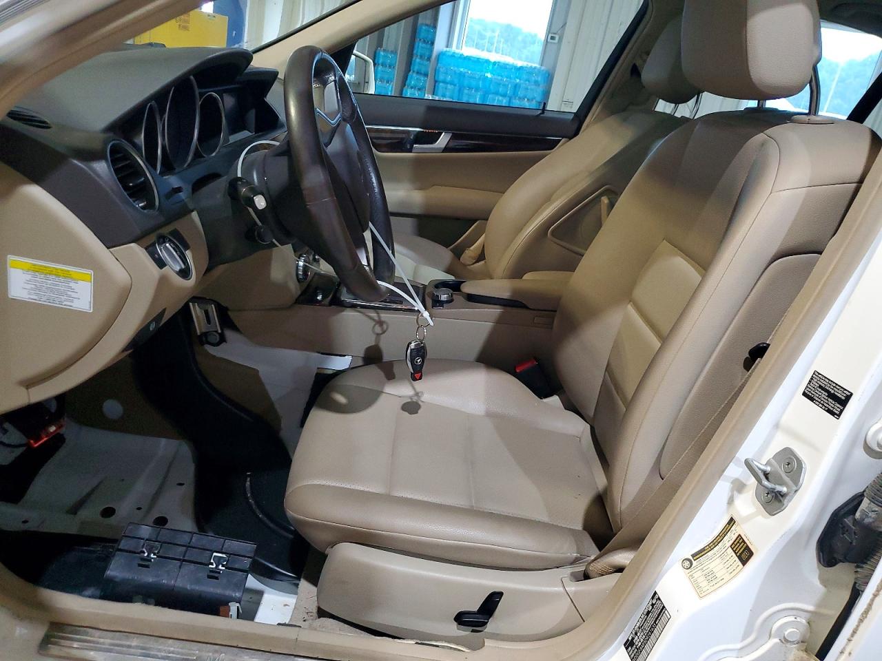 2013 Mercedes-benz C 300 4matic Белый vin: WDDGF8AB5DR281635
