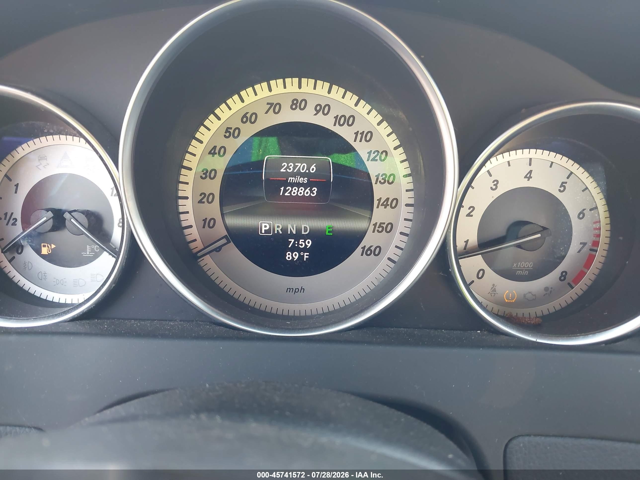 2013 Mercedes-benz C 300 Sport 4matic Серый vin: WDDGF8AB5DR283840