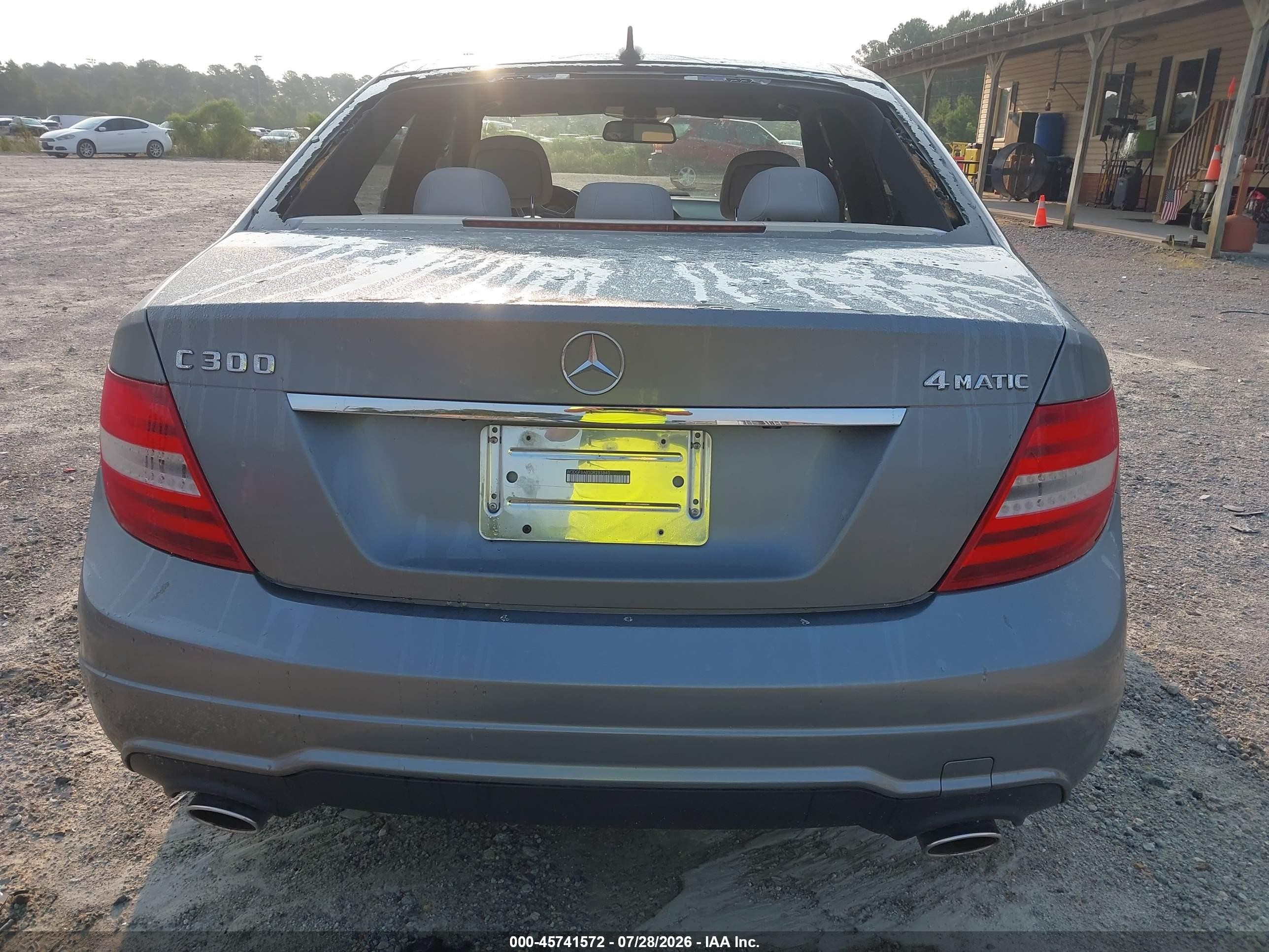 2013 Mercedes-benz C 300 Sport 4matic Серый vin: WDDGF8AB5DR283840